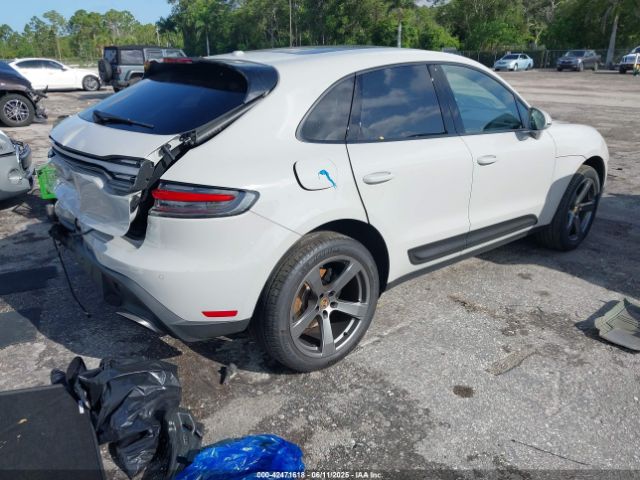 2024 PORSCHE MACAN WP1AA2A51RLB04370 Photo 3