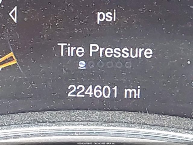 1C4RJFBG2EC570749 Jeep Grand Cherokee Limited