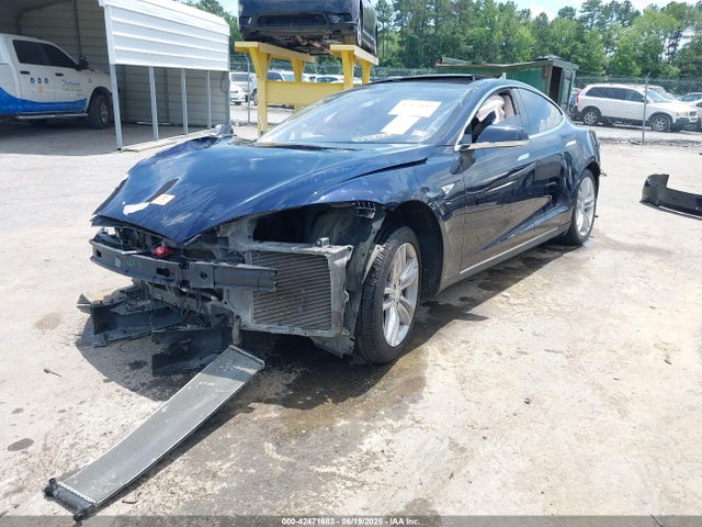 Tesla MODEL S 2014 5YJSA1H19EFP40275 Image 2
