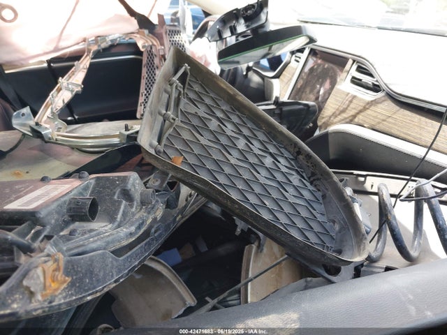 Tesla MODEL S 2014 5YJSA1H19EFP40275 Image 5