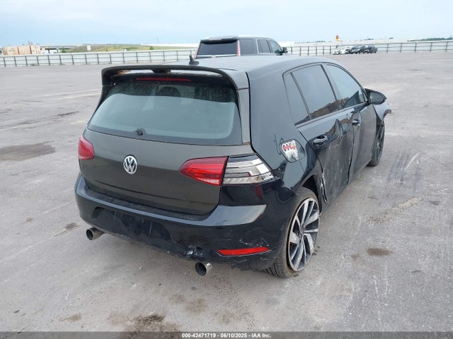 3VWB17AU2JM280709 Volkswagen Golf Tsi S/tsi Se