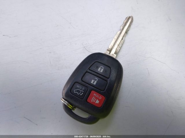 5TDZZRFH6KS311902 Toyota Highlander Le Plus