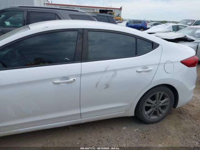 5NPD84LF4HH033583 Hyundai ELANTRA SE
