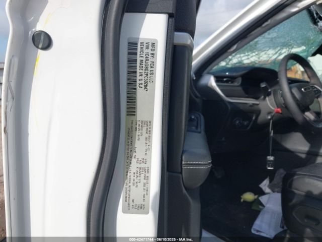 1C4RJGBG2PC502847 Jeep Grand Cherokee Limited 4x2