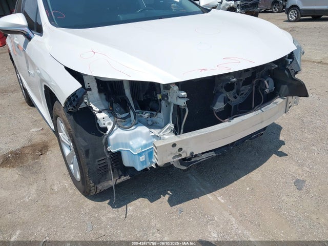 2T2BZMCA7HC103598 Lexus 2017