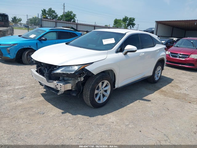 2T2BZMCA7HC103598 Lexus 2017