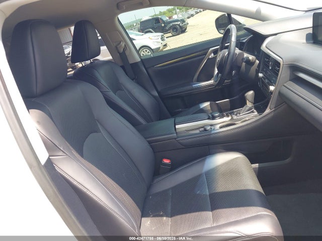2T2BZMCA7HC103598 Lexus 2017