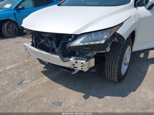 2T2BZMCA7HC103598 Lexus 2017