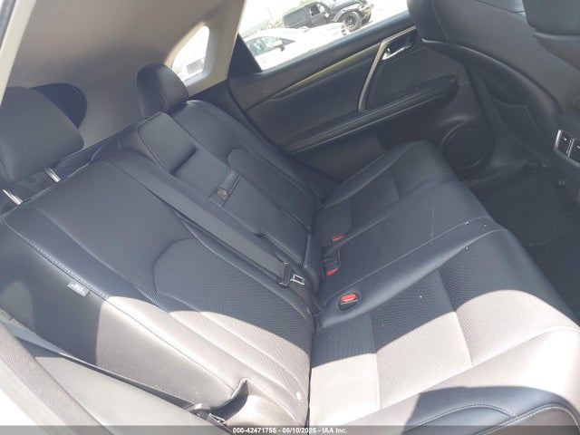 2T2BZMCA7HC103598 Lexus 2017