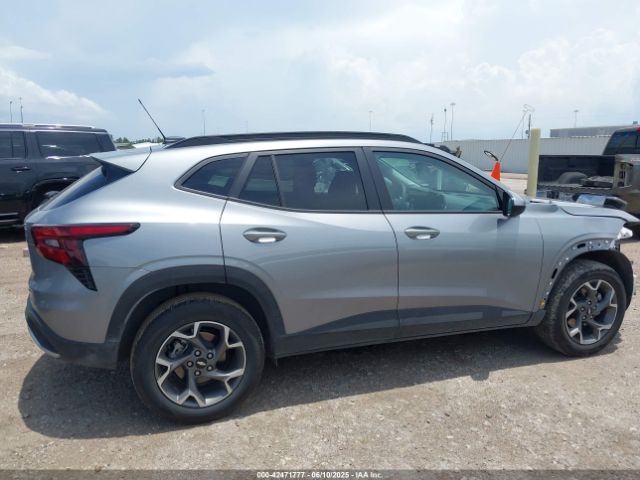 KL77LHEP2SC172779 Chevrolet Trax Fwd Lt