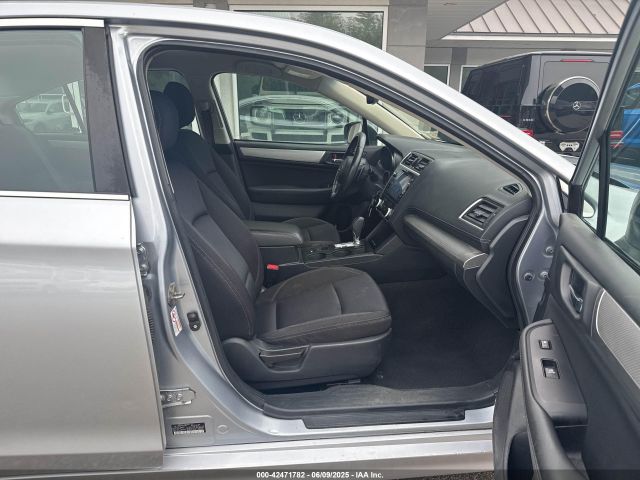 4S3BNAF67K3027967 Subaru Legacy 2.5i Premium