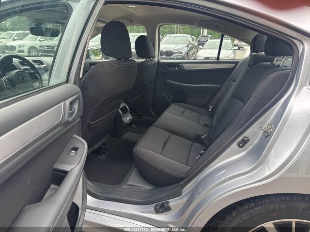 4S3BNAF67K3027967 Subaru Legacy 2.5i Premium