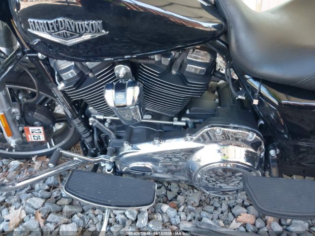 2022 HARLEY-DAVIDSON FLHR 1HD1FBC17NB600611 Photo 8
