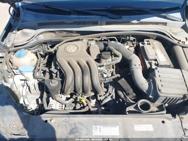 3VW2K7AJXEM256425 Volkswagen Jetta