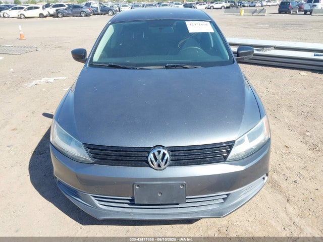 3VW2K7AJXEM256425 Volkswagen Jetta