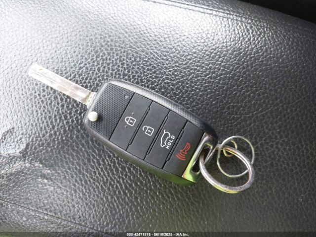 5XYKTCA63EG524801 KIA SORENTO LX