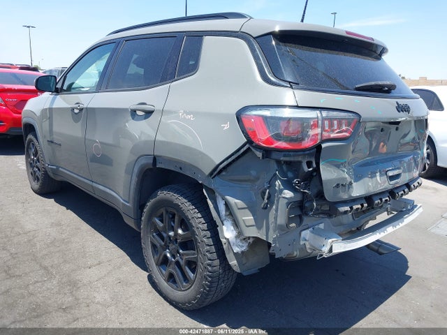Jeep Compass 2019 3C4NJDAB0KT760803 Image 3