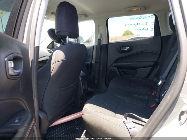 Jeep Compass 2019 3C4NJDAB0KT760803 Image 8