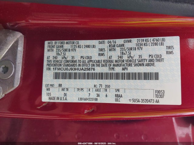 1FMCU0J93HUA25876 Ford Escape Titanium