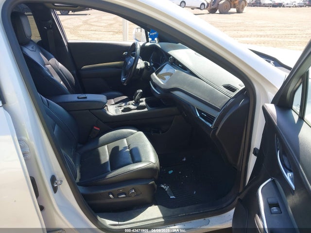 2019 CADILLAC XT4 1GYFZDR41KF154742 Photo 4