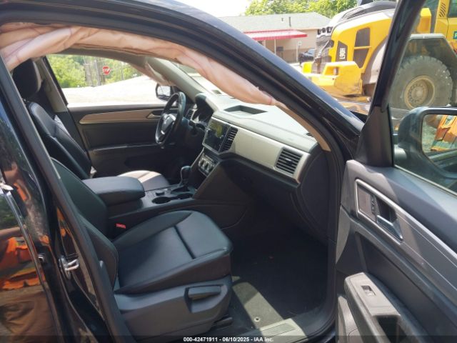 2018 VOLKSWAGEN ATLAS 1V2KR2CA4JC569589 Photo 4