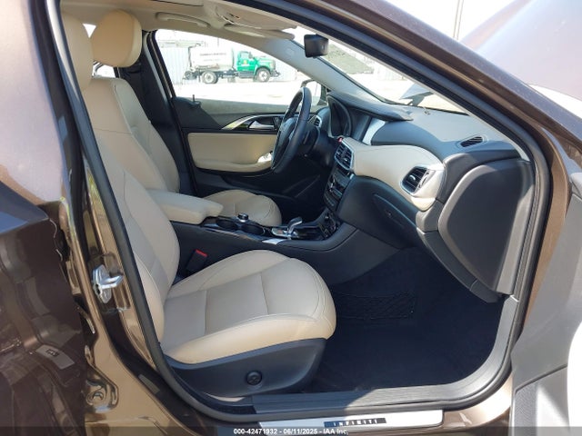 Infiniti m27020 2018 SJKCH5CP5JA054091 Image 5