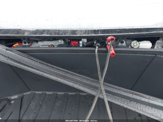 2024 TESLA CYBERTRUCK 7G2CEHEDXRA043438 Photo 9