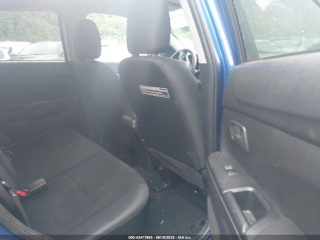 4A4AR3AU3FE054300 Mitsubishi Outlander Sport Es