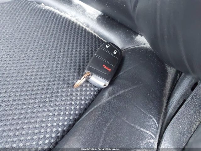 3C4PDCGGXHT594652 Dodge Journey Crossroad Plus