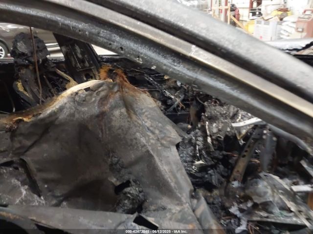 2016 BMW 550I WBAKN9C56GD962616 Photo 4