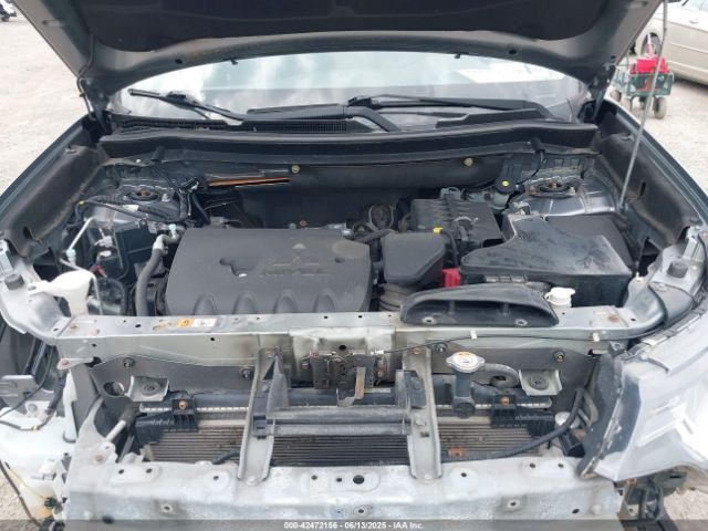 2016 MITSUBISHI OUTLANDER JA4AZ3A37GZ011968 Photo 9