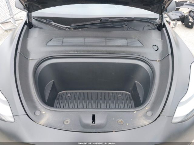 2022 TESLA MODEL Y 7SAYGAEE0NF492761 Photo 9