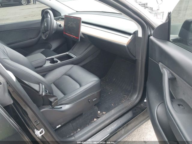 2022 TESLA MODEL Y 7SAYGAEE0NF492761 Photo 4