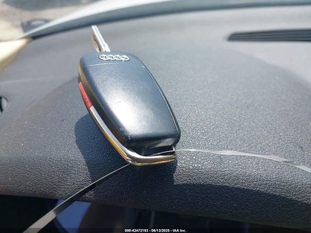 2011 AUDI A3 WAUBJBFM1BA043705 Photo 10