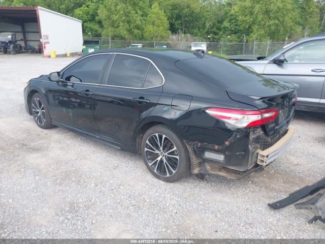 2020 TOYOTA CAMRY 4T1G11AK6LU386823 Photo 2