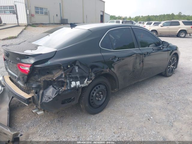 2020 TOYOTA CAMRY 4T1G11AK6LU386823 Photo 3