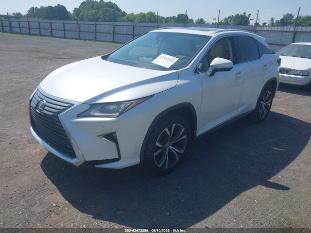 Lexus 2017 2017 2T2ZZMCA4HC047053 Image 2