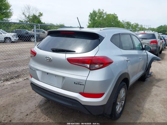 2017 HYUNDAI TUCSON KM8J3CA42HU534406 Photo 3