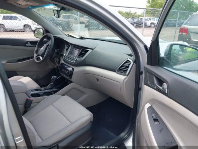 2017 HYUNDAI TUCSON KM8J3CA42HU534406 Photo 4
