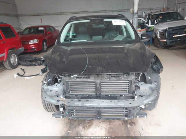 1FMCU9H60NUB94474 Ford dragon di tc