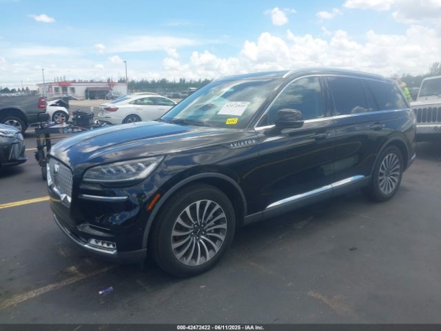 2021 LINCOLN AVIATOR 5LM5J7WC0MGL12385 Photo 1
