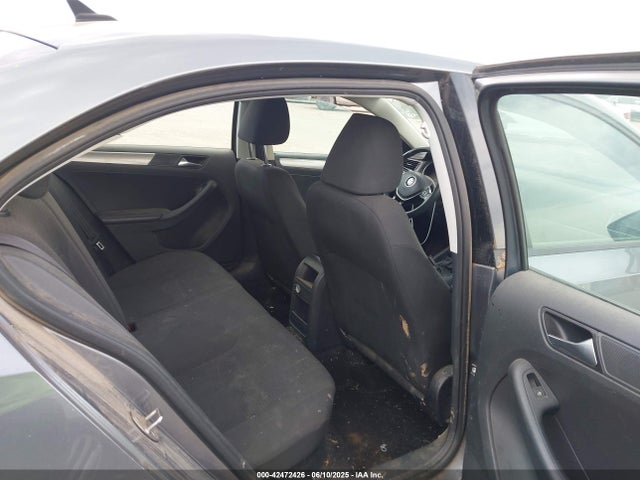 3VWD17AJ7FM294448 Volkswagen Jetta 1.8t Se