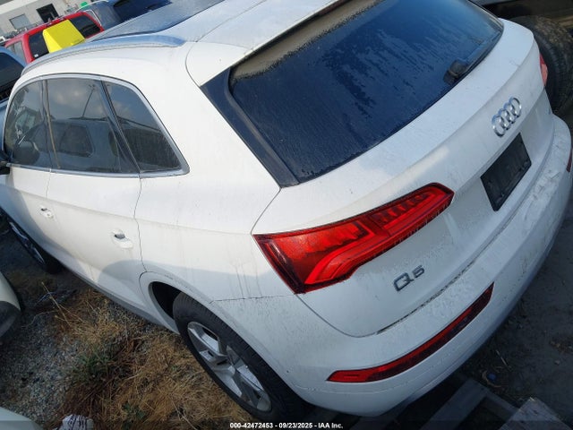 2019 AUDI Q5 WA1ANAFY0K2072083 Photo 2