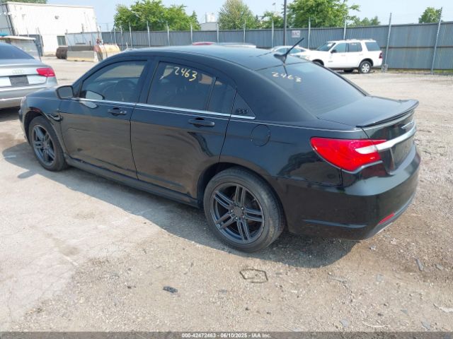 2014 CHRYSLER 200 1C3CCBCG7EN186773 Photo 2
