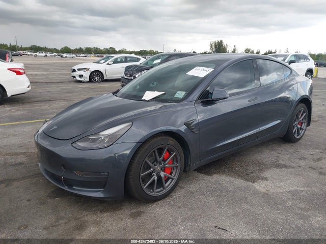 Tesla MODEL 3 2022 5YJ3E1EB8NF247242 Image 2