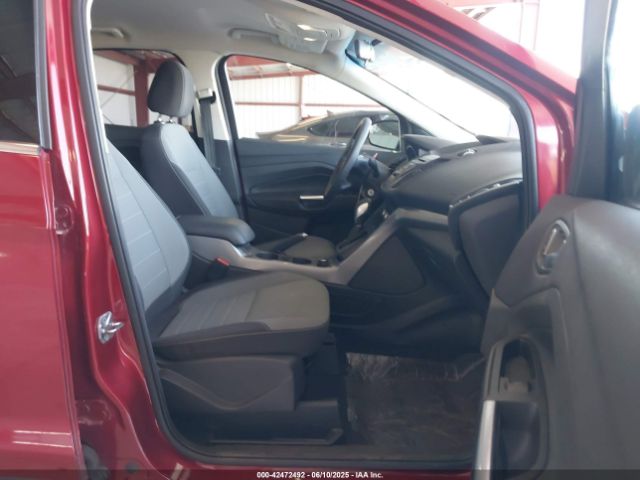 1FMCU0GX0GUC60403 Ford ESCAPE SE