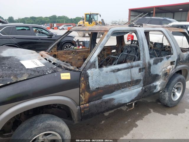 2000 CHEVROLET BLAZER 1GNDT13W5Y2100956 Photo 5
