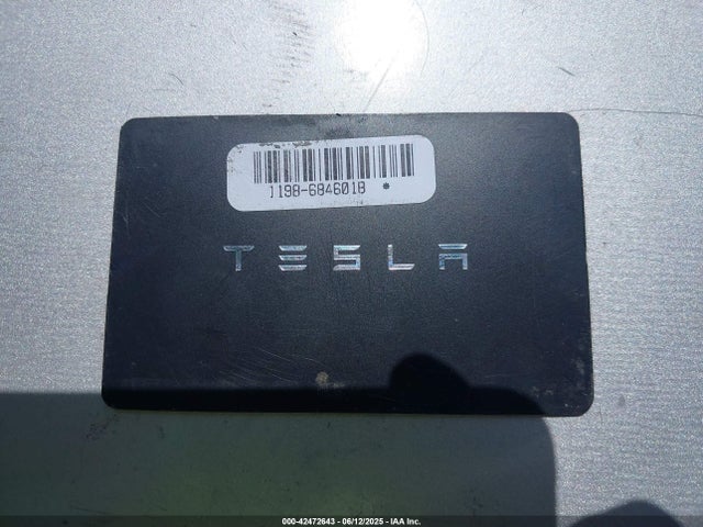 2022 TESLA MODEL Y 7SAYGDEE6NF481300 Photo 10