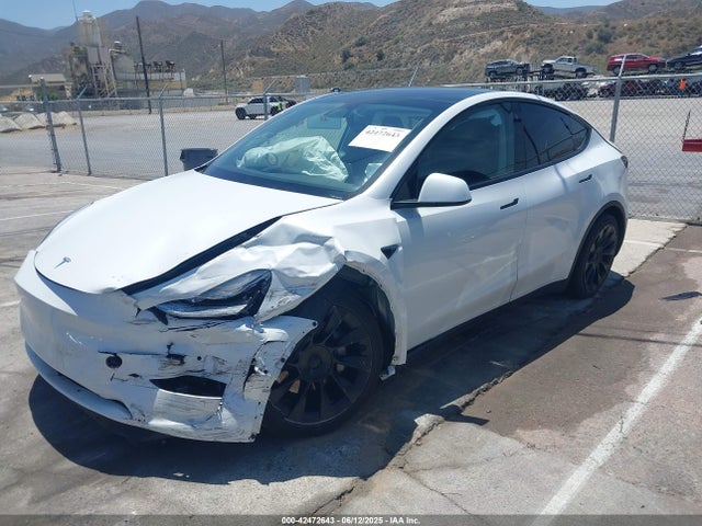 2022 TESLA MODEL Y 7SAYGDEE6NF481300 Photo 1