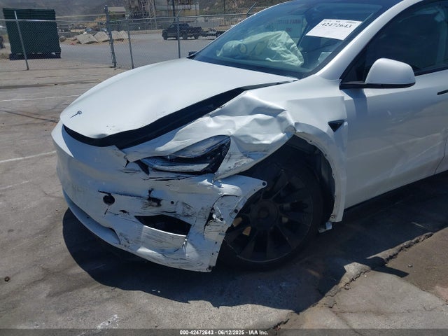 2022 TESLA MODEL Y 7SAYGDEE6NF481300 Photo 5